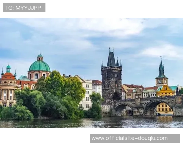 布拉格与巴塞罗那精彩对决直播全程回顾与分析 布拉格与巴塞罗那精彩对决直播全程回顾与分析